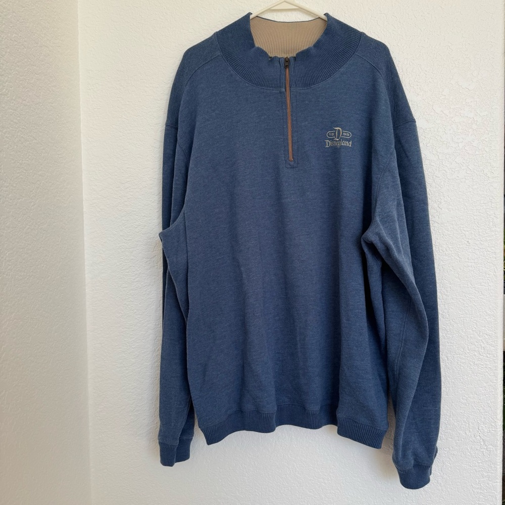Disneyland Men’s XXL blue half zip sweater